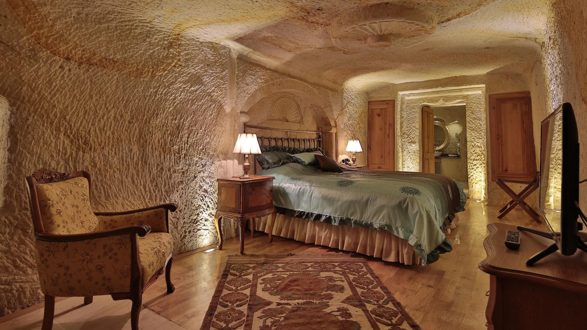 Golden Cave Suites ウルギュップ エクステリア 写真