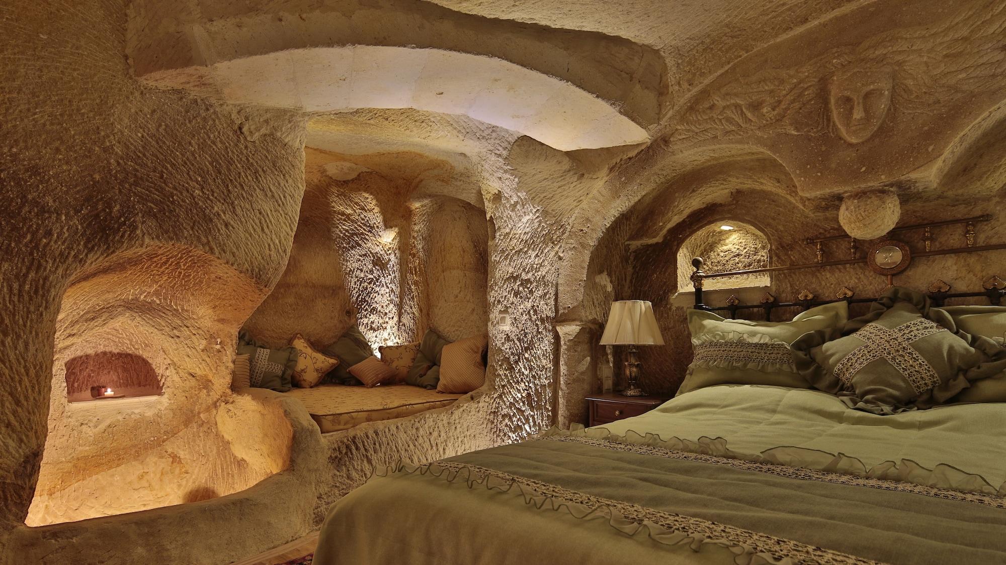 Golden Cave Suites ウルギュップ エクステリア 写真