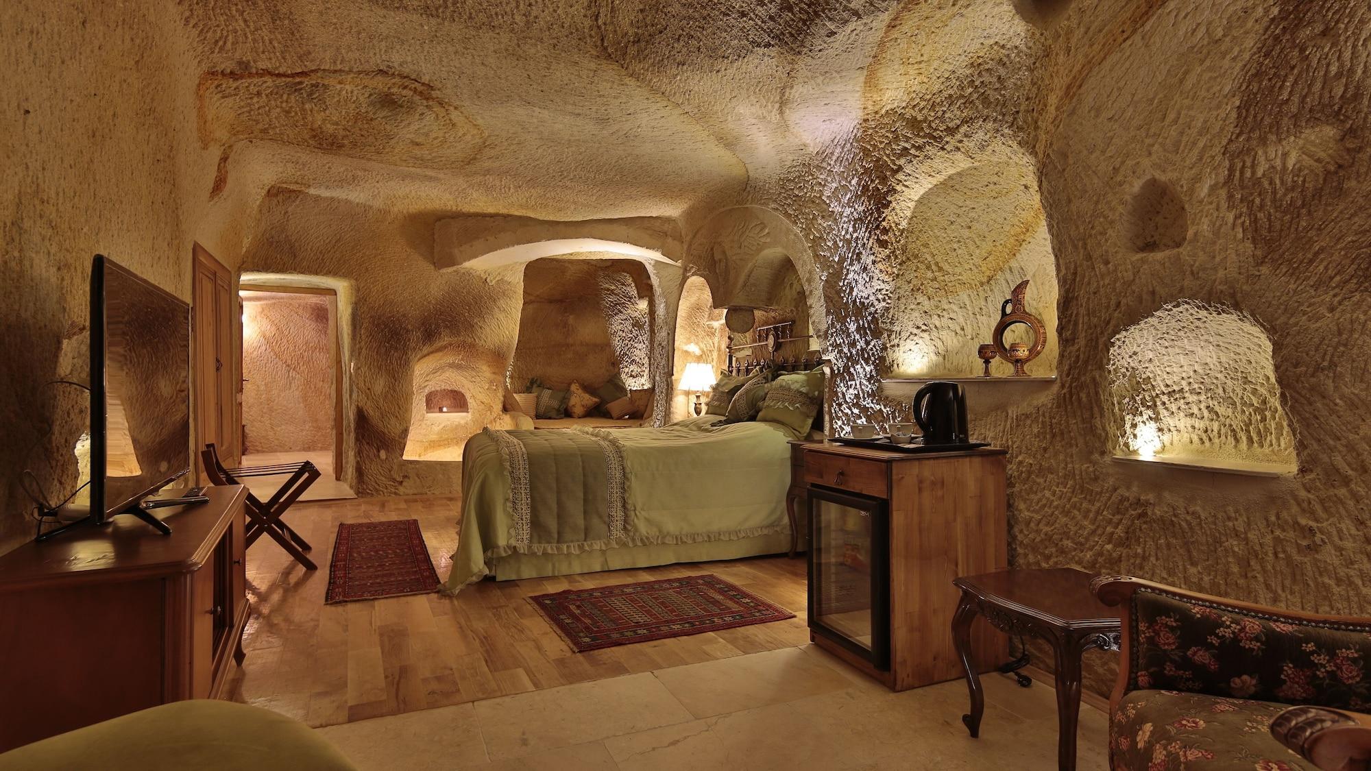 Golden Cave Suites ウルギュップ エクステリア 写真