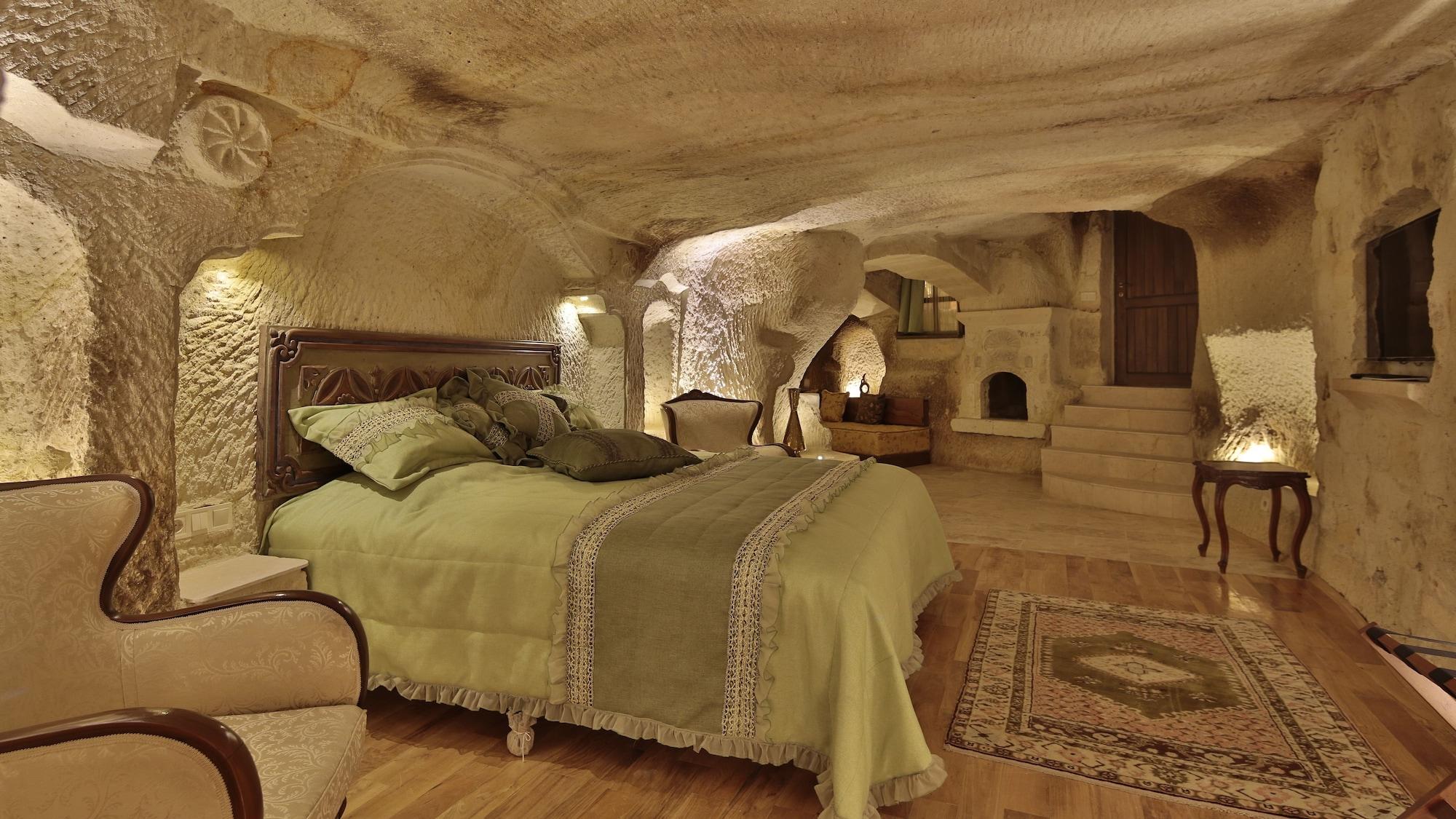 Golden Cave Suites ウルギュップ エクステリア 写真