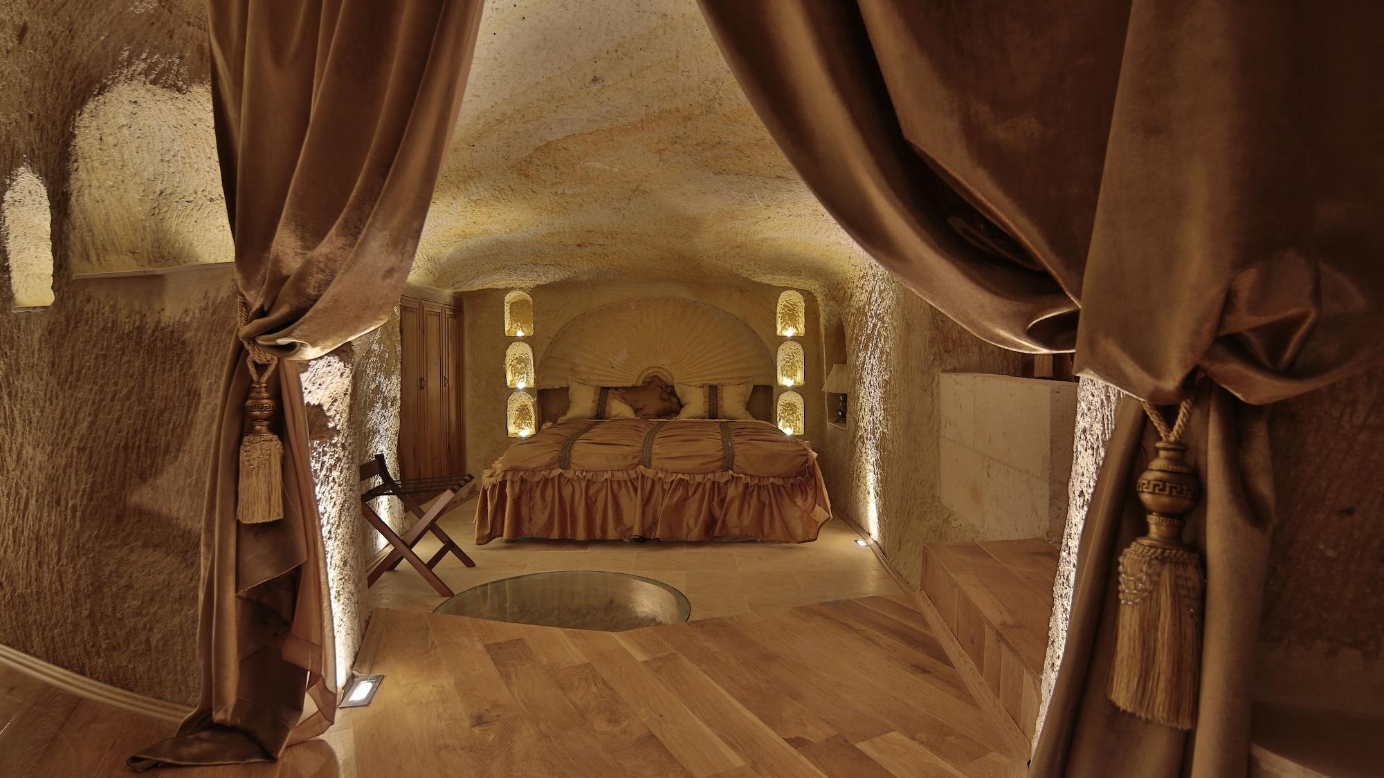 Golden Cave Suites ウルギュップ エクステリア 写真