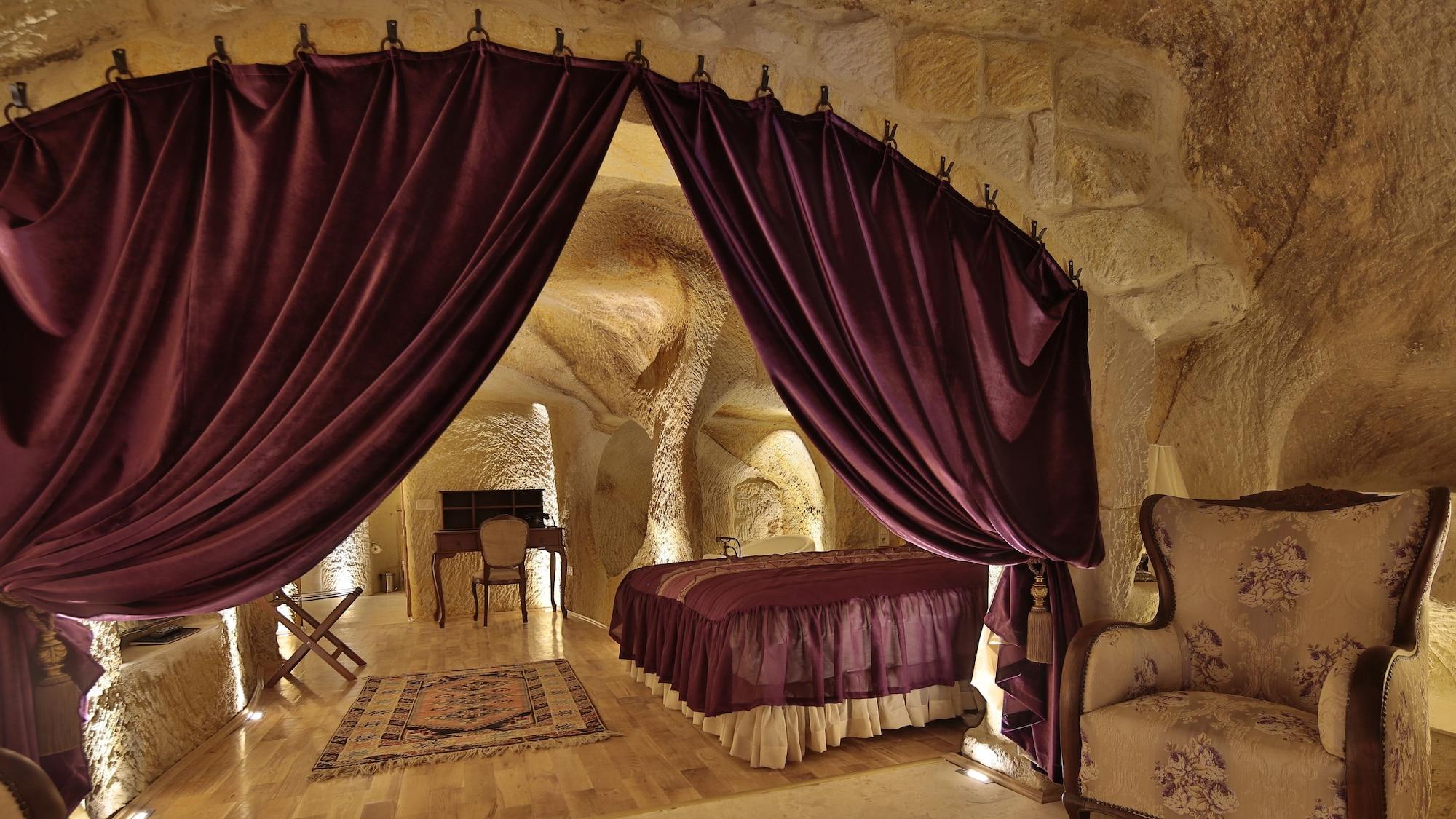 Golden Cave Suites ウルギュップ エクステリア 写真