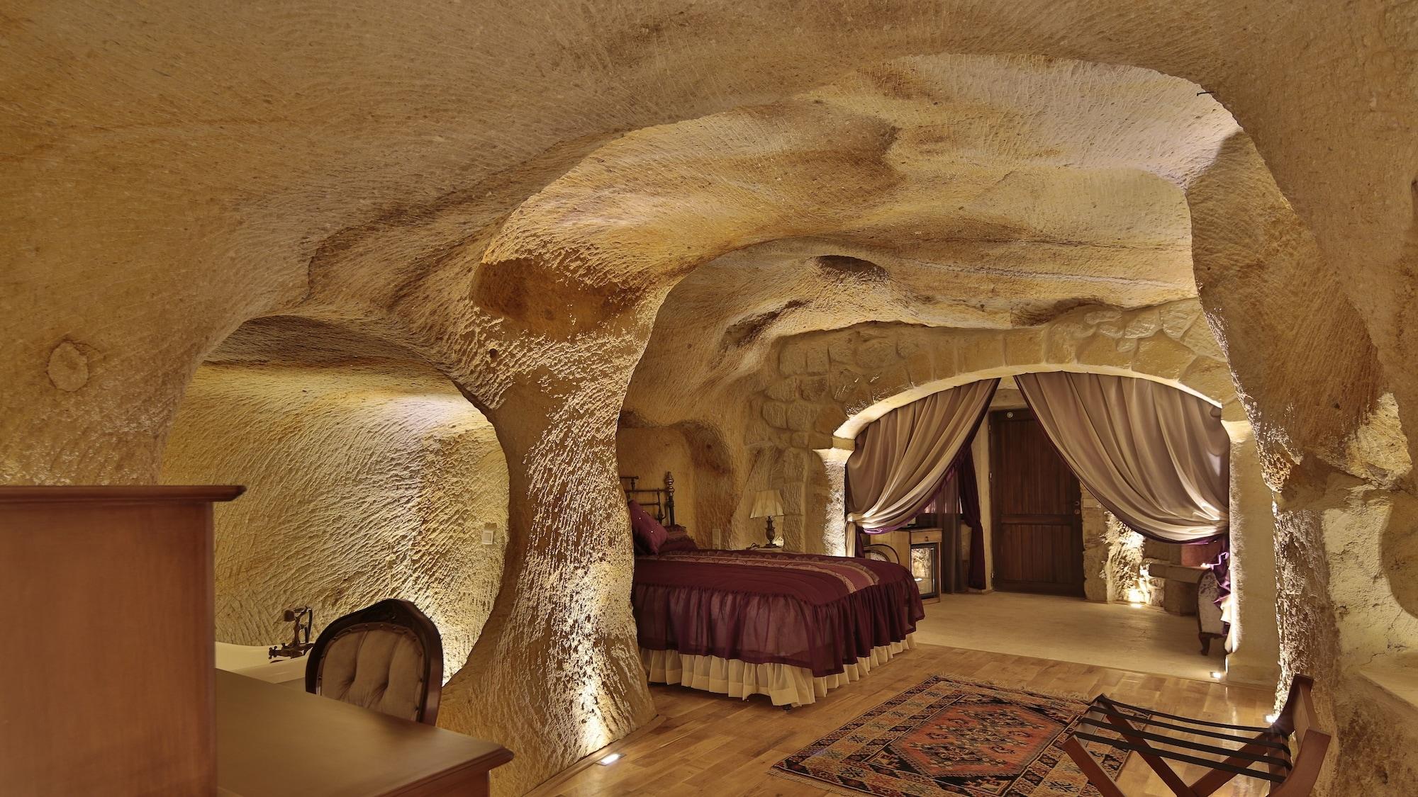 Golden Cave Suites ウルギュップ エクステリア 写真