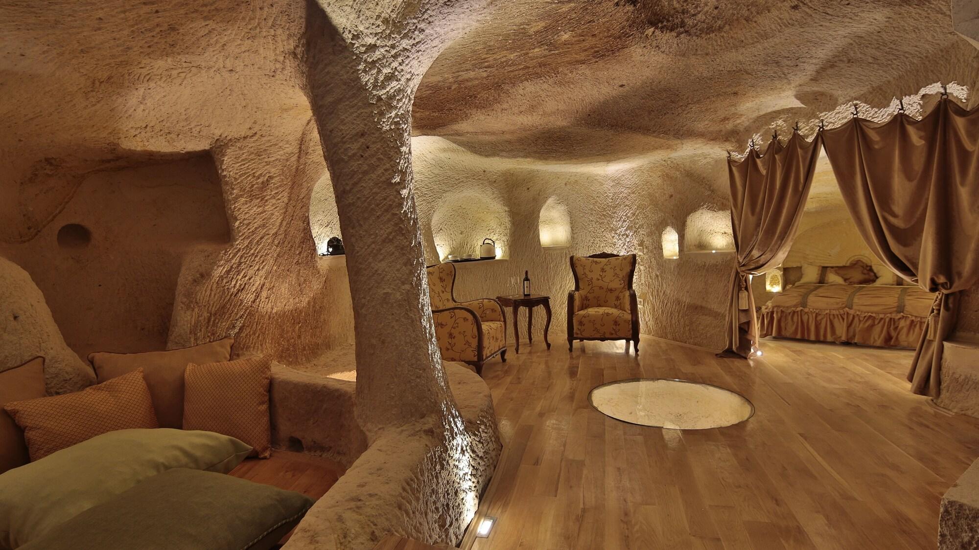 Golden Cave Suites ウルギュップ エクステリア 写真