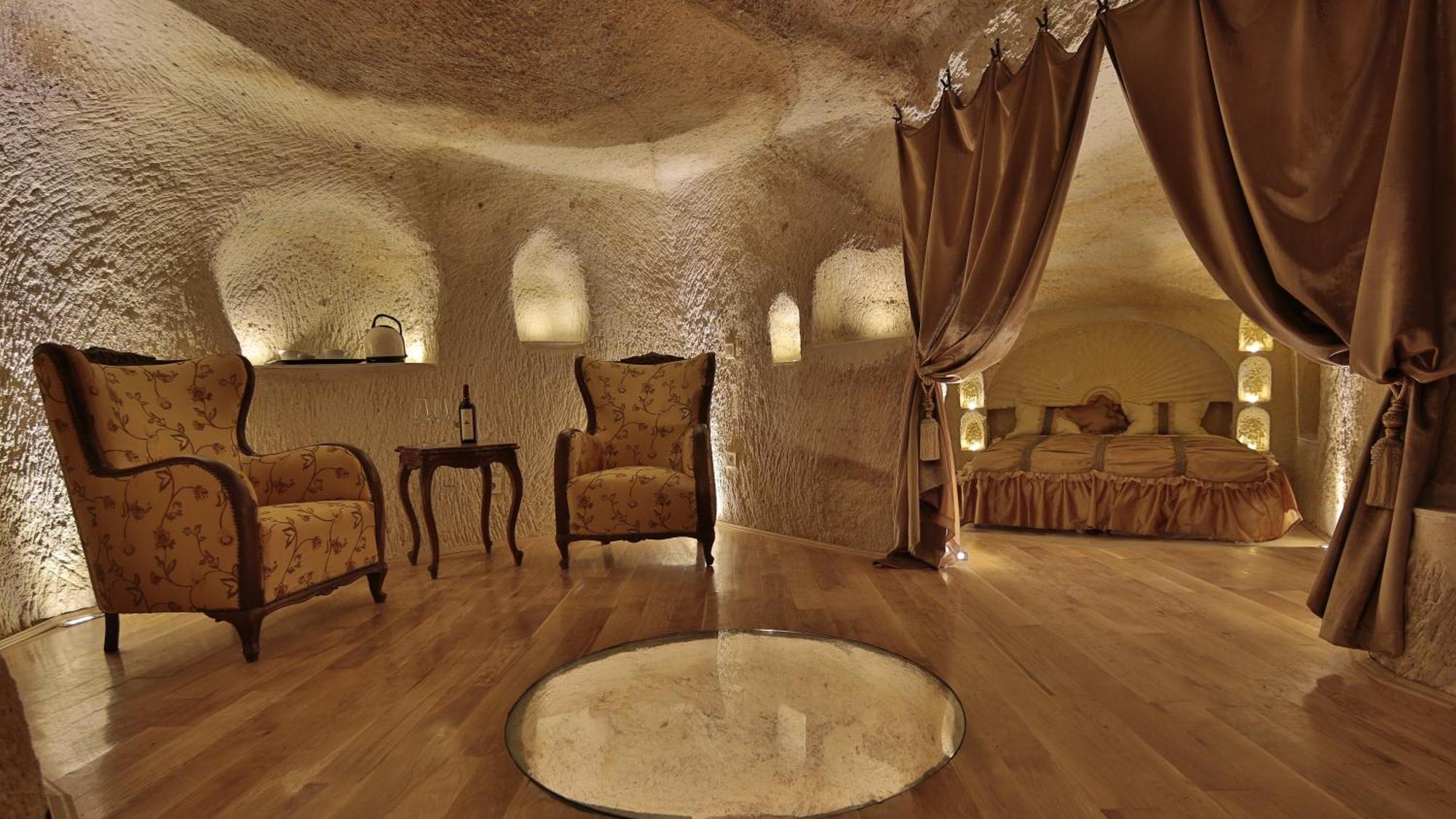Golden Cave Suites ウルギュップ 部屋 写真